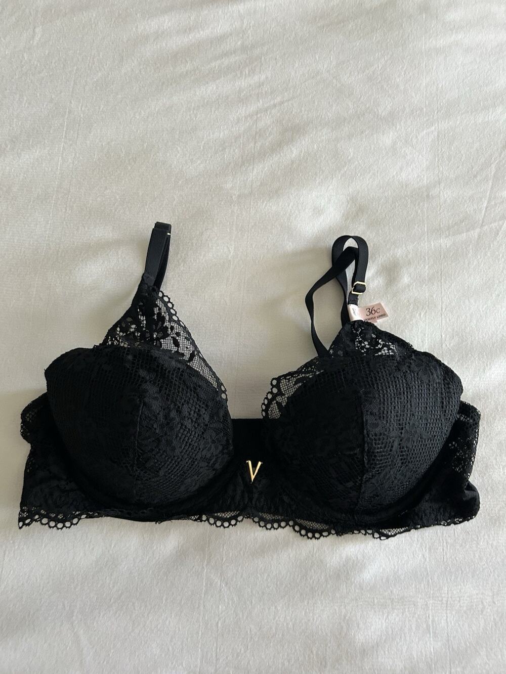 NEW Victoria's Secret 36C Bra Love Cloud Lightly Lined Plunge Black NWT D26